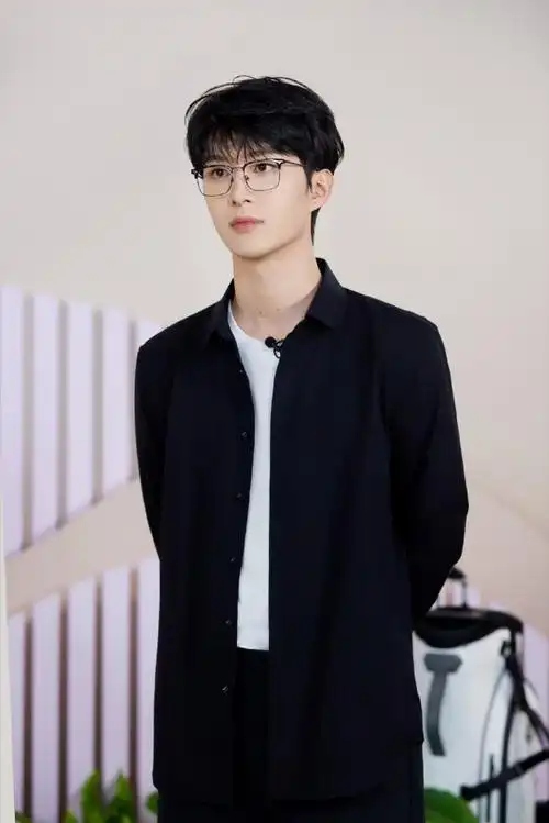 范丞丞帕森眼镜代言人##帕森眼镜