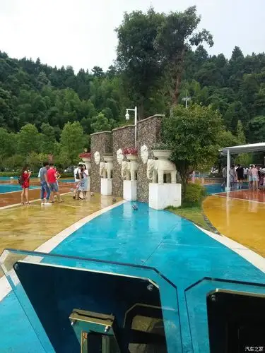 今天天气不错宜春天沐水上乐园一游