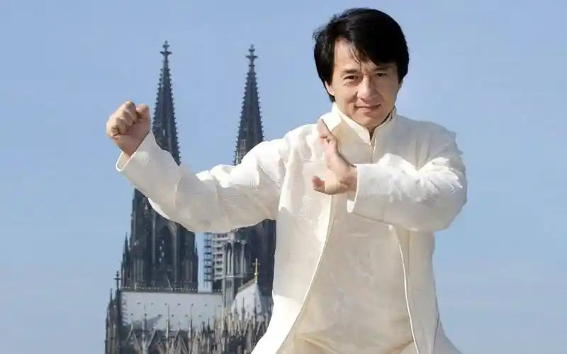 管不住"下半身"8位明星艺人,一个比一个离谱,没一个值得同情_李易峰