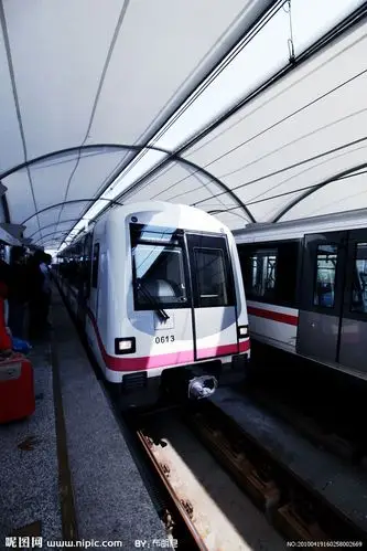 上海地铁摄影图_上海地铁_建筑景观_自然景观_摄影图库_昵图网nipic.