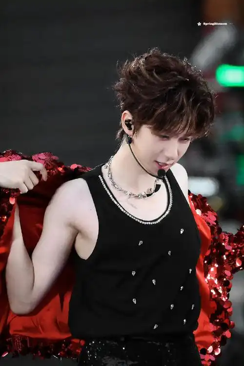 贺峻霖的北影节vlog