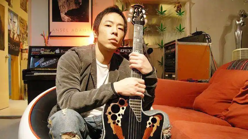 beyond黄贯中《爱得太错》,二楼后座专辑歌曲