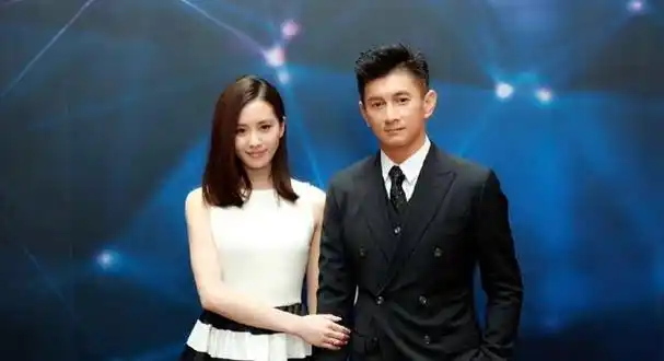 刘诗诗新剧播出,胡歌转发宣传吴奇隆无回应,两人婚姻状况被质疑