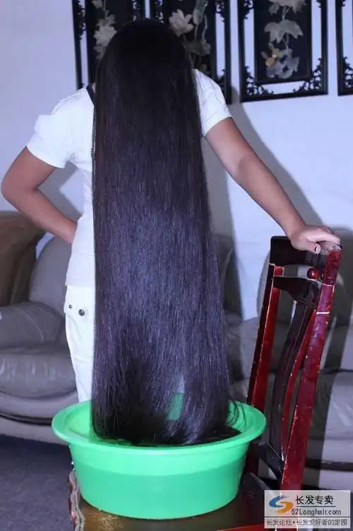 剪下漂亮少女超长柔顺长发北京face0705