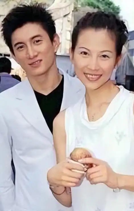 原生家庭不幸,感情不顺的吴奇隆,与刘诗诗结婚后终于收获幸福