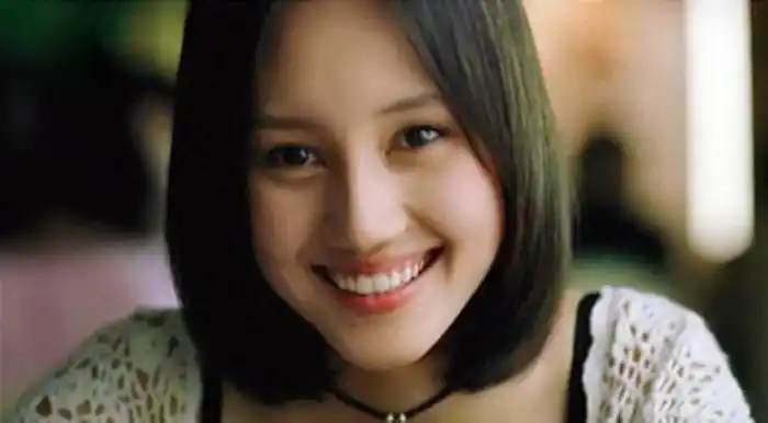 袁泉年轻时的照片袁泉20年前旧照曝光