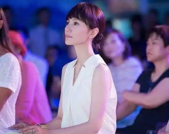 女明星发福别胖肚子,看看宁静和干露露有多尴尬_网友_佟丽娅_身材