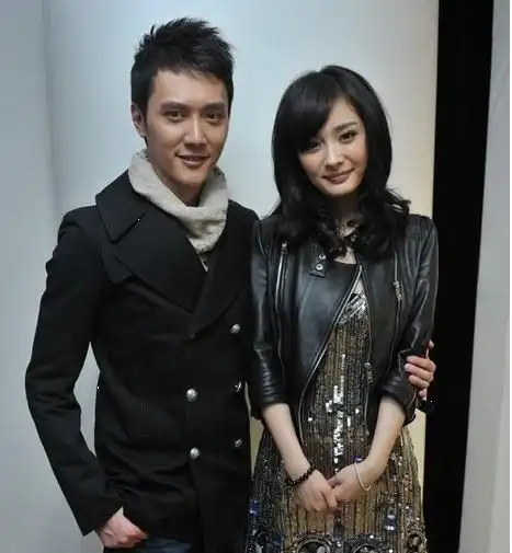 杨幂与冯绍峰绯闻不断 看杨幂稀缺家居照