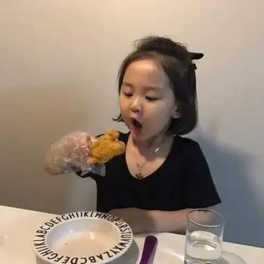 qq头像搞怪小孩高清好看的qq头像搞怪小孩子萌照片