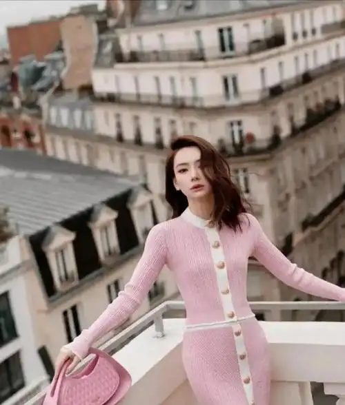 戚薇生完二胎的状态太好了像没怀过一样有钱真好啊