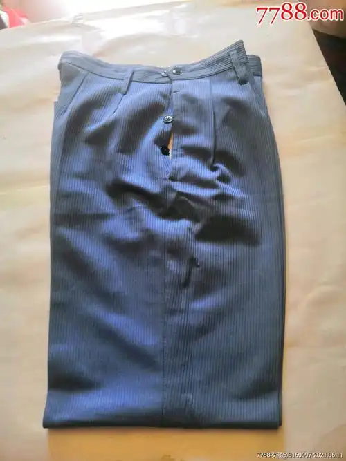 老式旁开门女裤