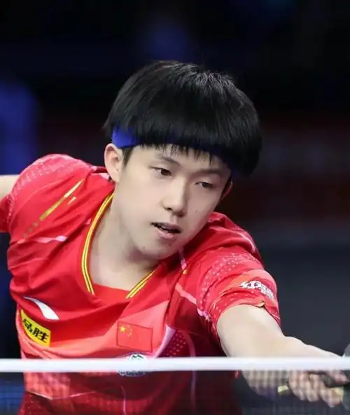 王楚钦历史第一人奥运男单冠军不是枷锁你已改写左手将历史