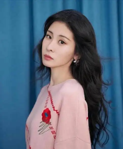 不要名分只要女儿精明的张碧晨看似一败涂地实则赢了一切