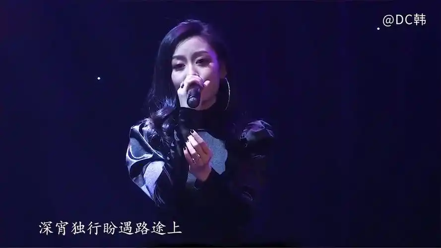 中国好声音吴莫愁一首《美丽的笨女人》听的鸡皮疙瘩都起来了-高清mv