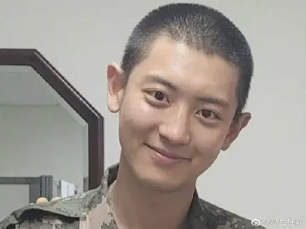 朴灿烈素颜寸头近照# 你觉得朴灿烈素颜寸. 来自小豆仔吖 - 微博