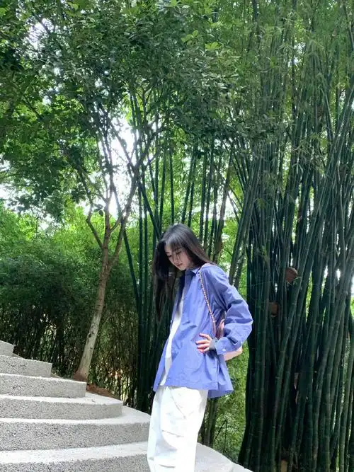 鞠婧祎多巴胺氛围感穿搭