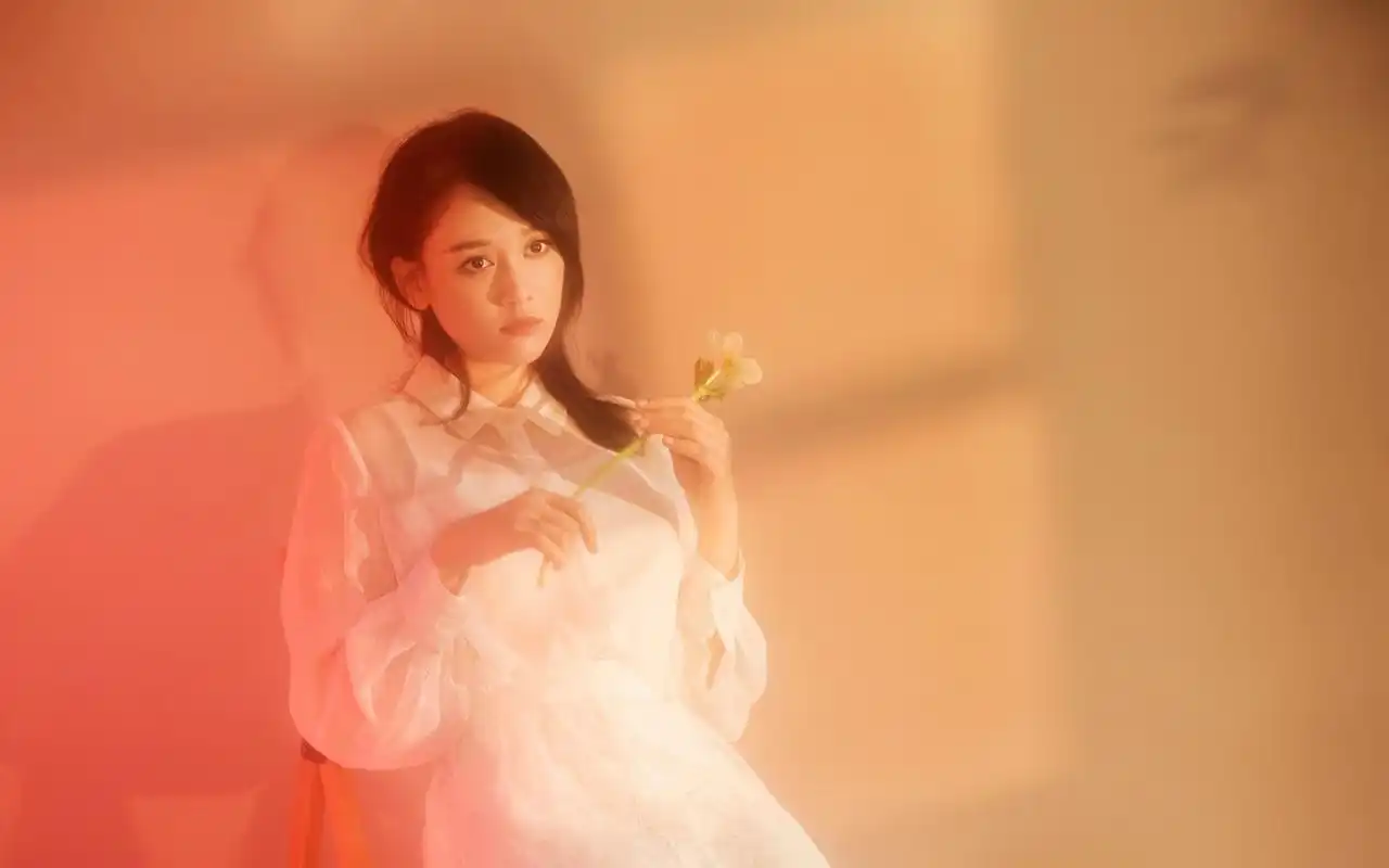 陈乔恩朦胧唯美意境写真图片桌面壁纸