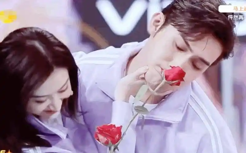 景甜张彬彬戏外更像情侣!