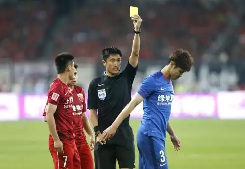 俄罗斯世界杯不要中国裁判?马宁这次判罚已给了自己红牌!