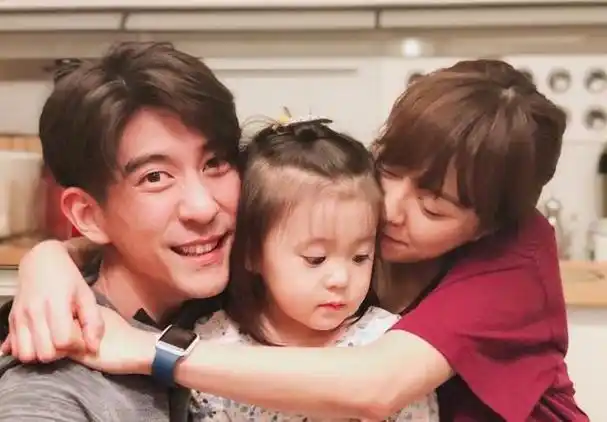 杨幂|刘涛|杨紫|陈意涵|陈伟霆|欧阳娜娜_网易订阅