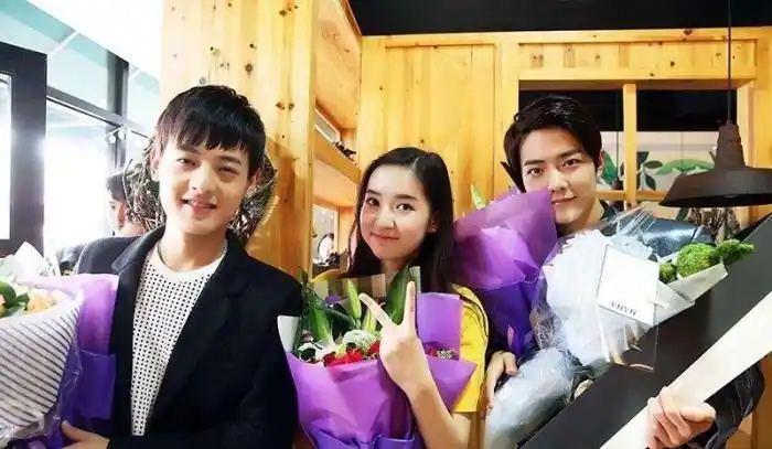 王玉雯肖战谈恋爱了(虽然不火但曾和肖战谈恋爱)