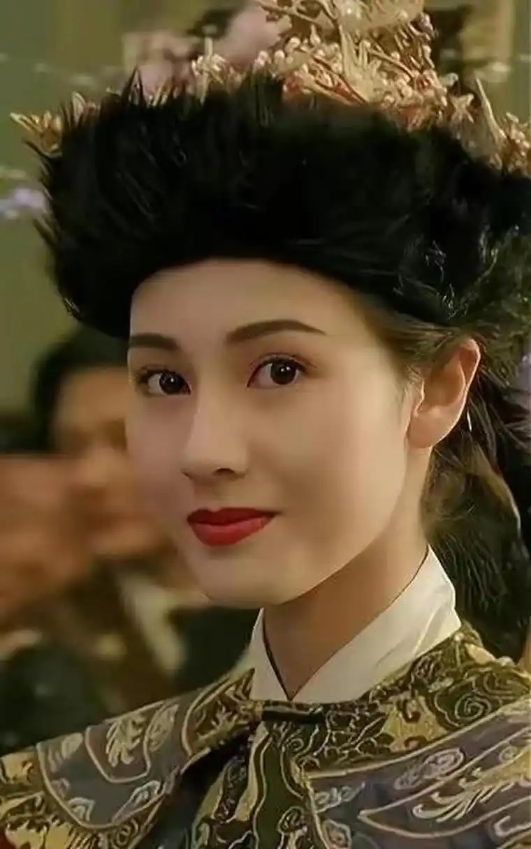网友:李嘉欣年轻时有多美?可以说是盛世美颜,镜子都装不下她的美!