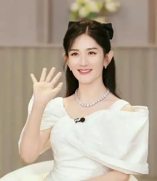 谢娜乘风后第一个唱跳舞台