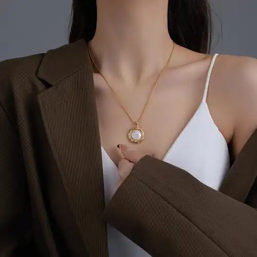 欧美时尚天然巴洛克珍珠项链女百搭气质小众轻奢高级感珍珠蛇骨链