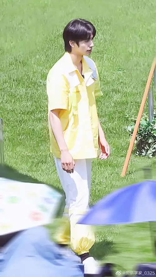 宋威龙牛气满满的哥哥##宋威龙给大脚趾取名叫威哥