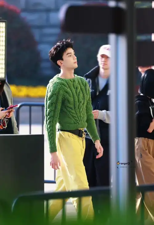 loewe上海大展##loewe活动##吴磊黄绿配好春天