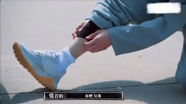 微博正文 娱评八婆 5-9 10:13 #新游记张若昀竟然没有腿毛# 张若昀这