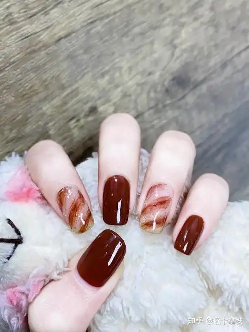 手黑手黄适合做什么颜色美甲? - 知乎