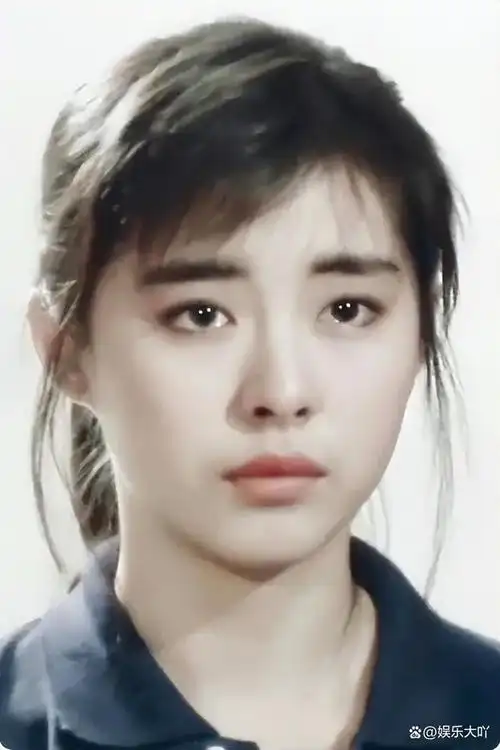 这个"金牌经纪人"签约了王祖贤,难怪她会变得火爆无比.