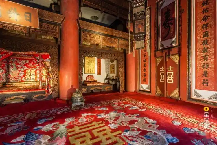 同治,光绪皇帝也是清代帝后的婚房是明代皇后的寝宫接下来的坤宁宫