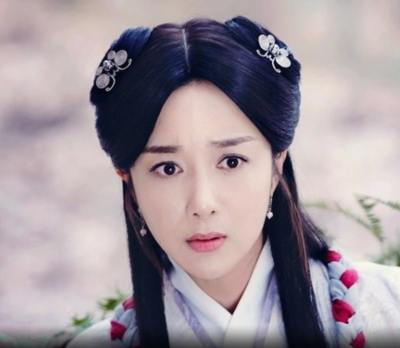 展开全部 李依晓 饰 李未央(真)