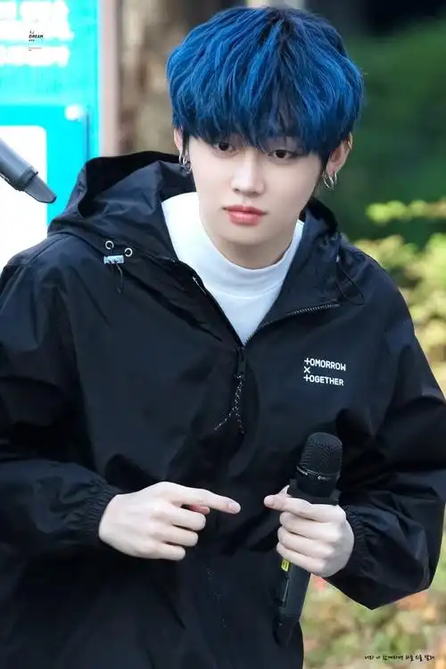 崔然竣蓝发##崔然竣的旧梦收藏馆