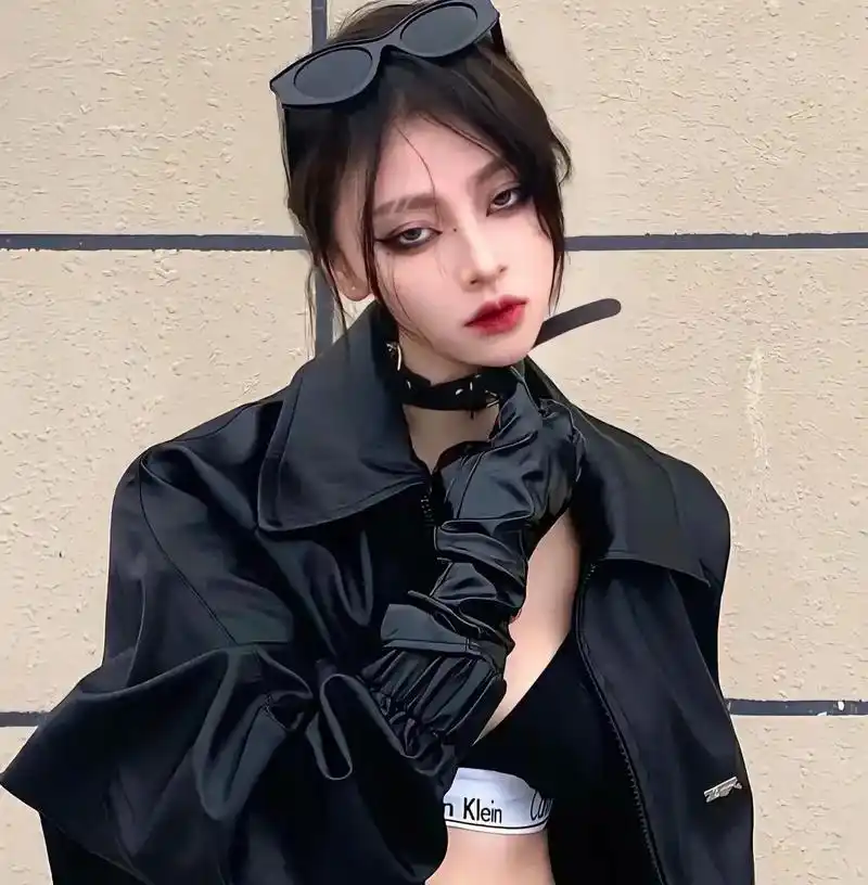 做个酷女孩 #黑色系御姐霸道头像 需要保存的,请各位说一 - 抖音