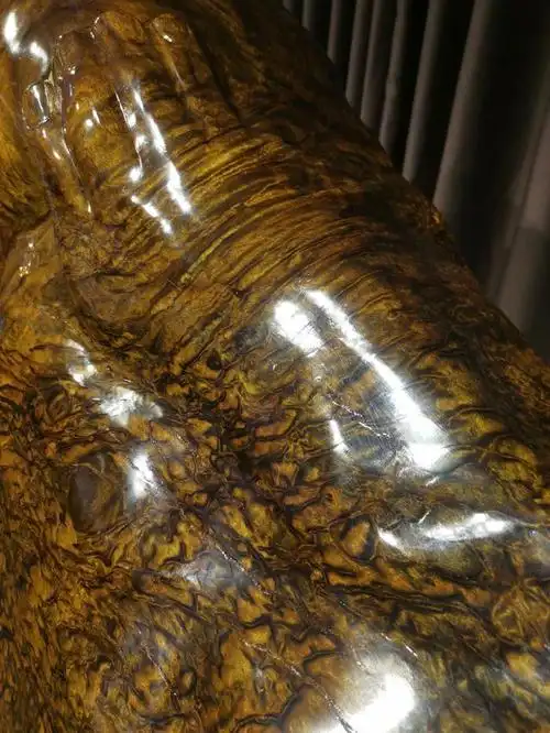 价值不菲,传世之宝,龙胆花纹金丝楠乌木