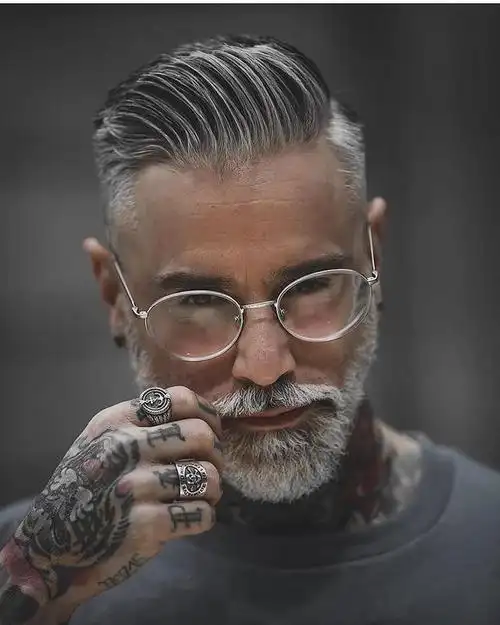 50岁大叔,发型这样剪,一不小心变男神,太帅了