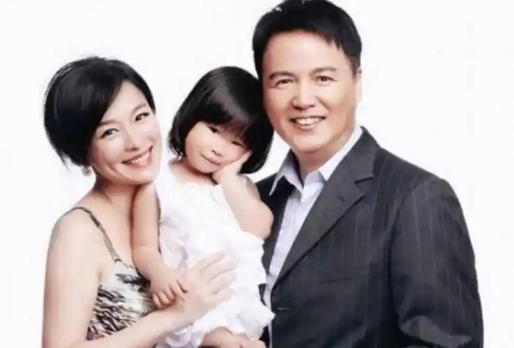 20岁为爱嫁给林瑞阳,被张庭抢走老公,多次身亡未遂被切除食管_感觉