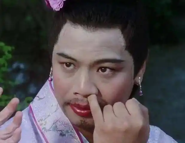 男扮女装的演员每个都很传神而他成了难以超越的经典