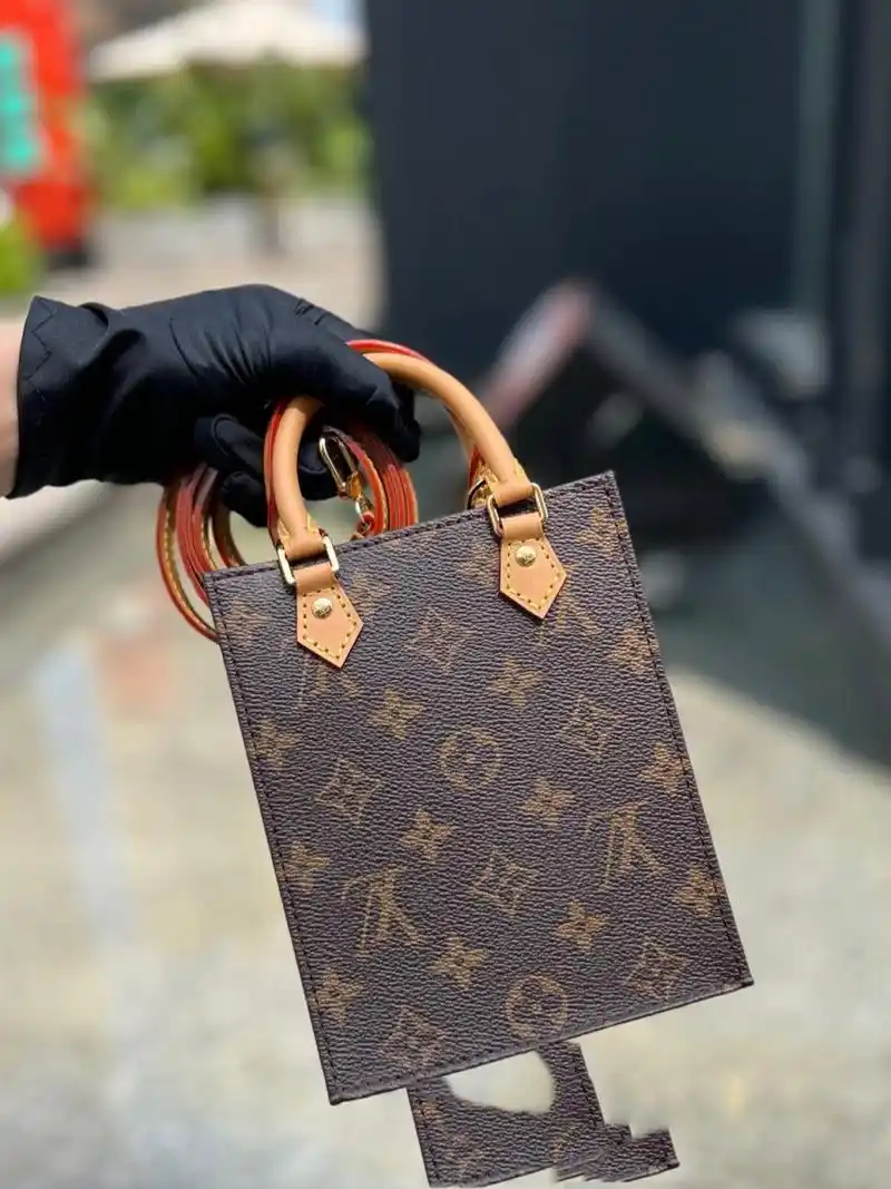 lv 琴谱包906400 lv经典老花mini琴谱包 手提单肩斜挎包,尺寸:14*17