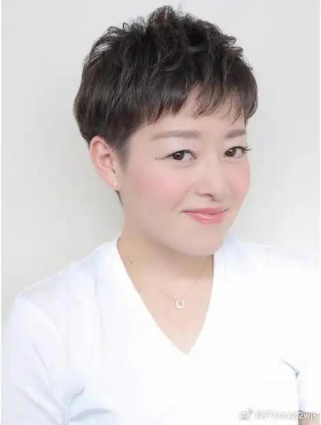 中年女性发型别乱整选这4种就对了洋气时尚还减龄