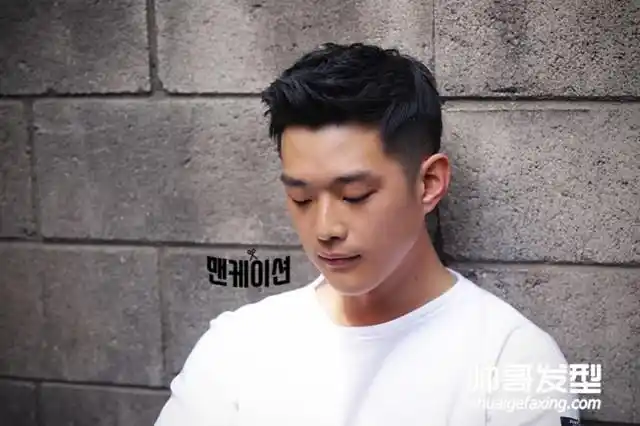 男生露额头发型设计男生韩式露额头发型图片