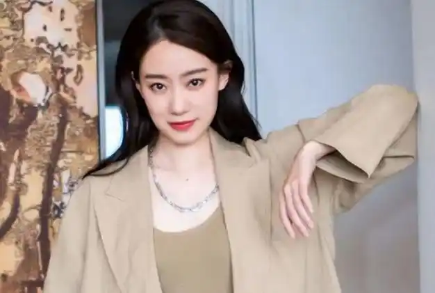 "成也贾玲,败也贾玲",昙花一现的张小斐认清现实了吗?