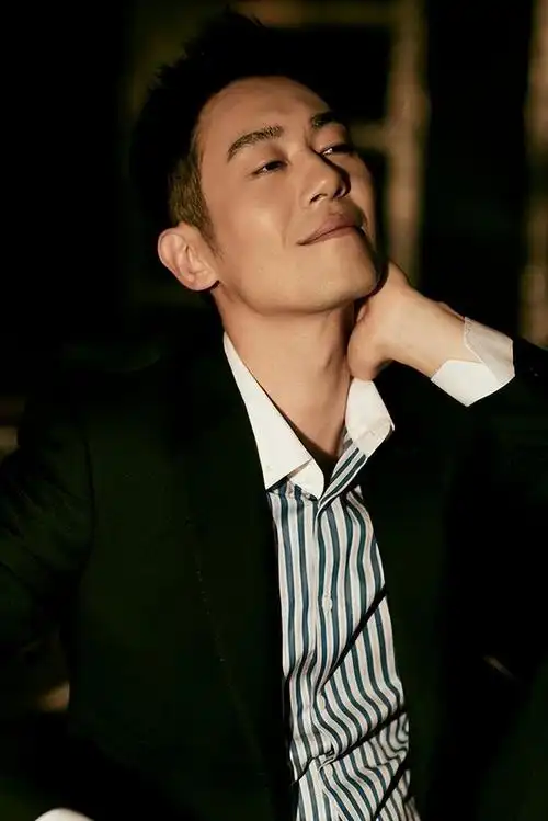 娱乐圈公认的8位痞帅男星,长相不一定出众,但帅得别有风味