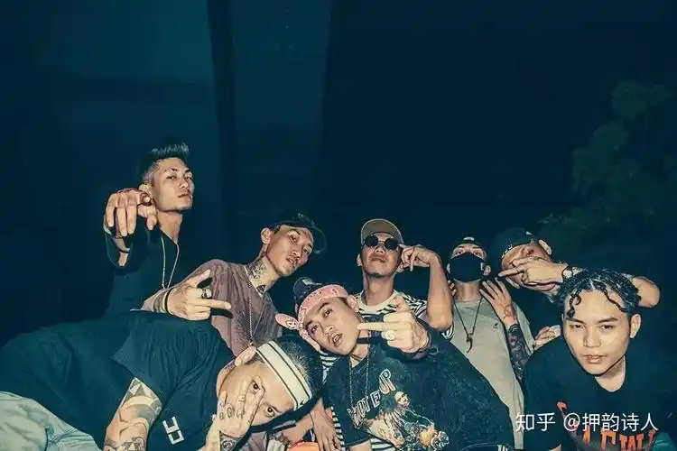 由于之前已经有详细的文章介绍便不过多赘述原来中国也有匪帮说唱!