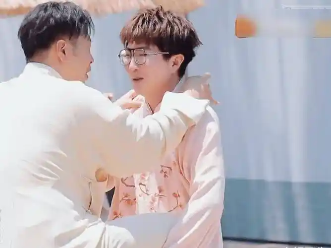 要火了,三位当红男艺人惊喜来袭,这阵容养眼又罕见_嘉宾_节目_张彬彬