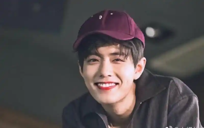 【肖战】肖战笑容合集 (有一种甜美叫肖战的笑容)看完彻底沦陷!