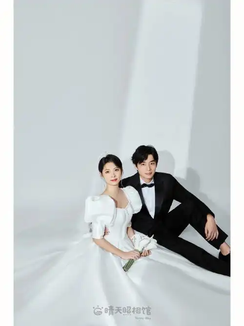 韩式简约婚纱照光影极简备婚必拍78